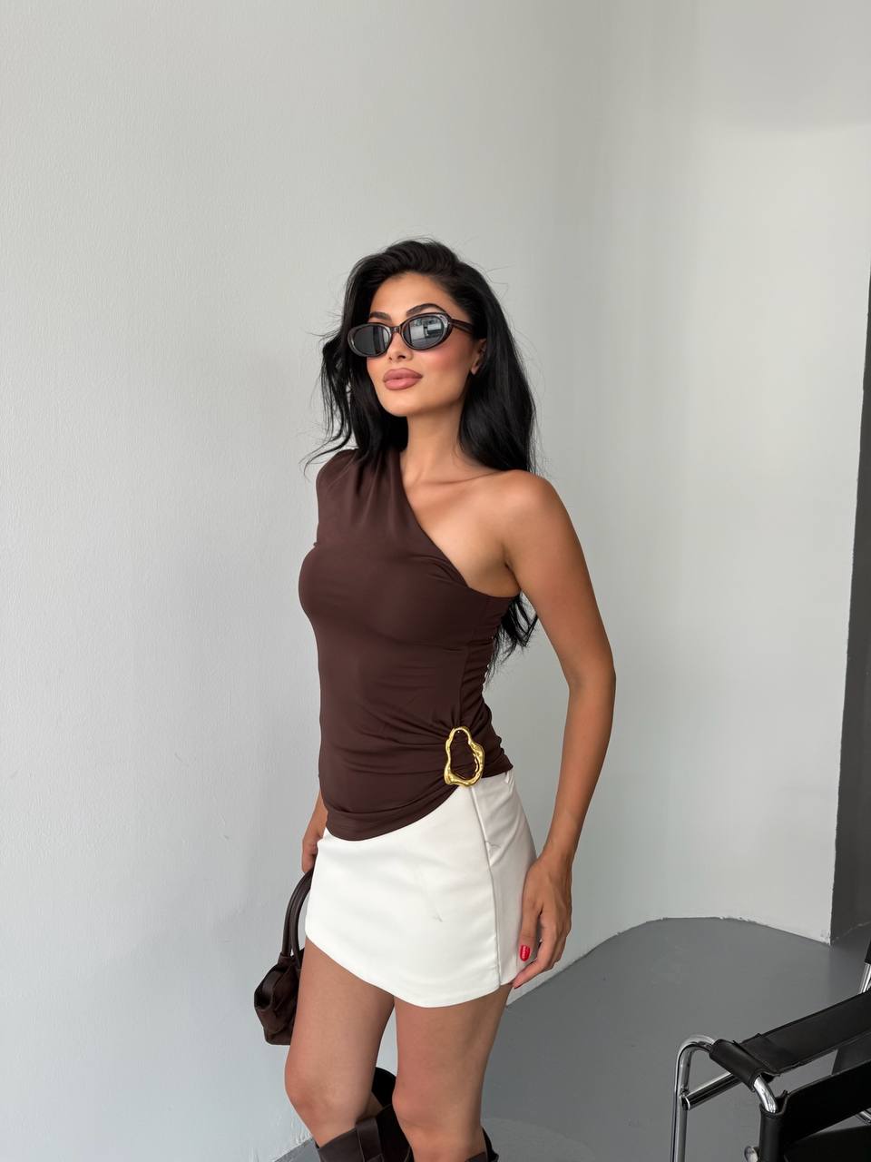 Tek Omuz Aksesuarlı Bluz