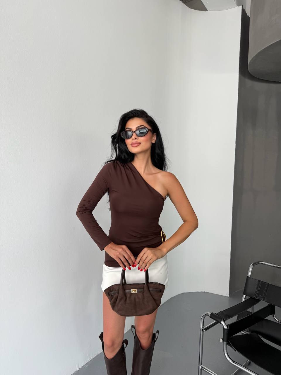 Tek Omuz Aksesuarlı Bluz