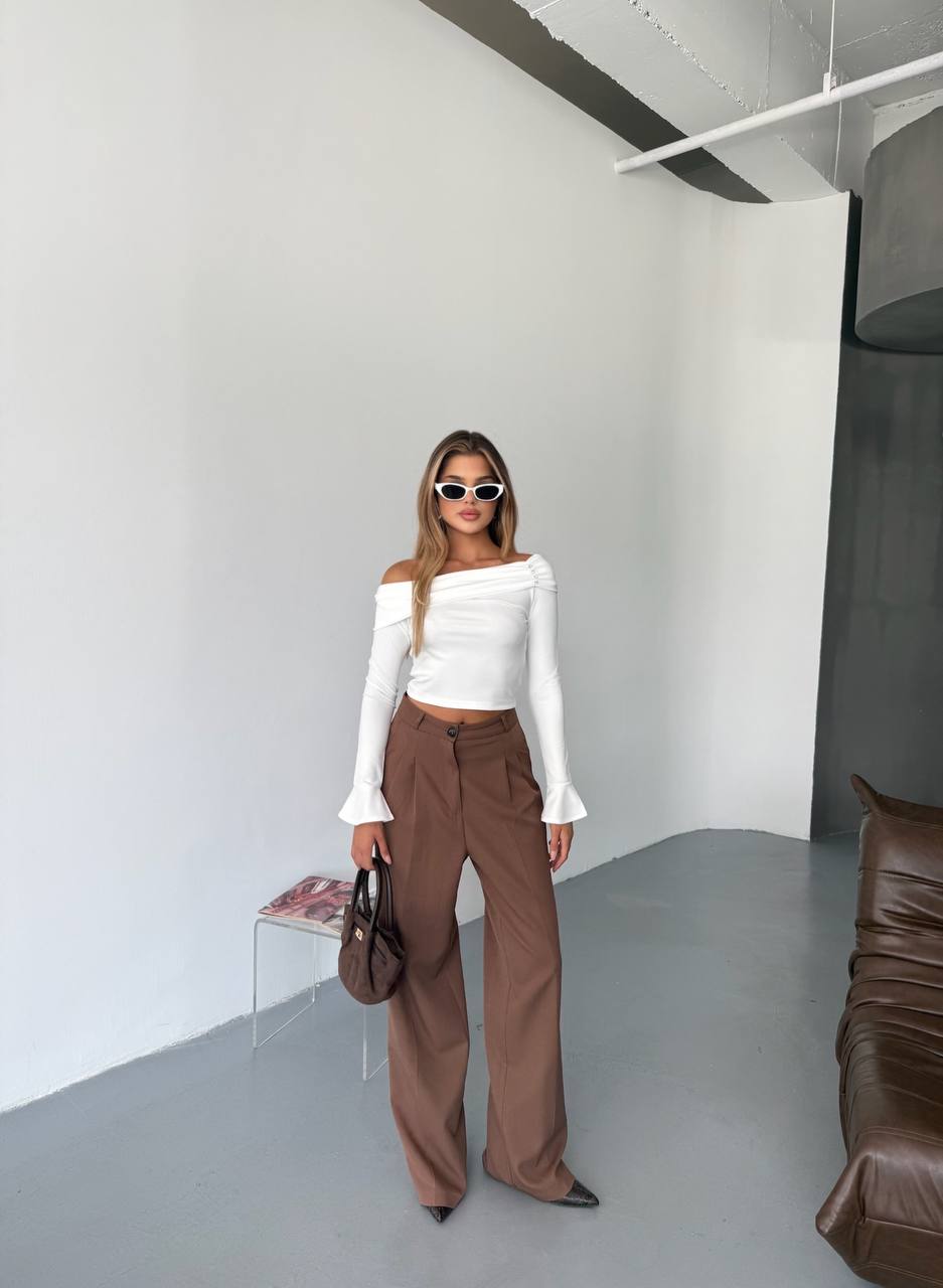 Madonna Yaka Taş Detaylı Bluz