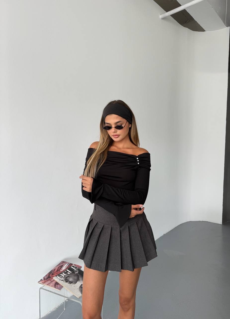 Madonna Yaka Taş Detaylı Bluz